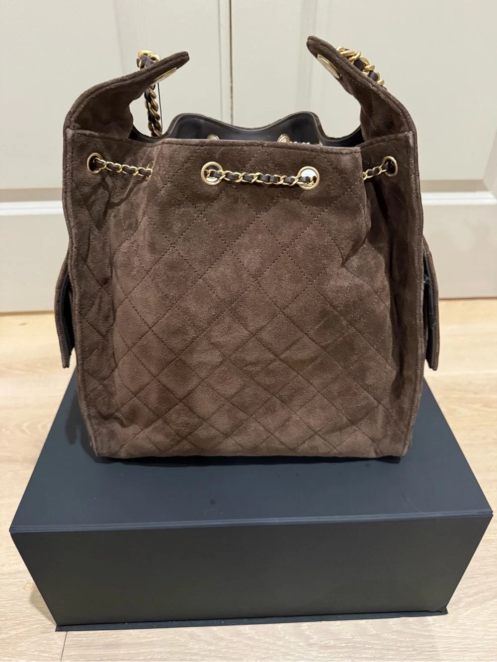 NWT Chanel Medium 25 Hobo Bag Dark Brown Suede Antique Gold Hardware